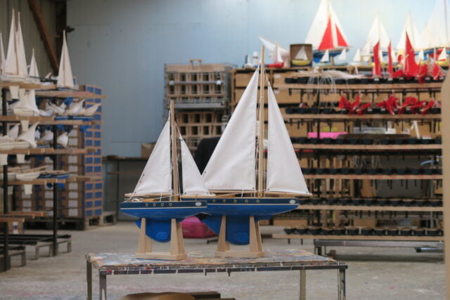 Maison Tirot - Fabricant de jouets bateaux en bois
