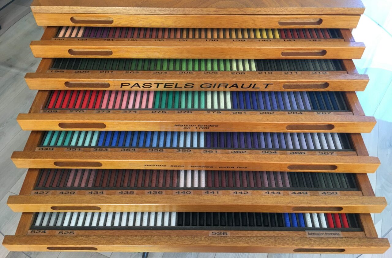 presentoir6 pastels girault montignac PastelsGirault 2 Pastels Girault les pastels