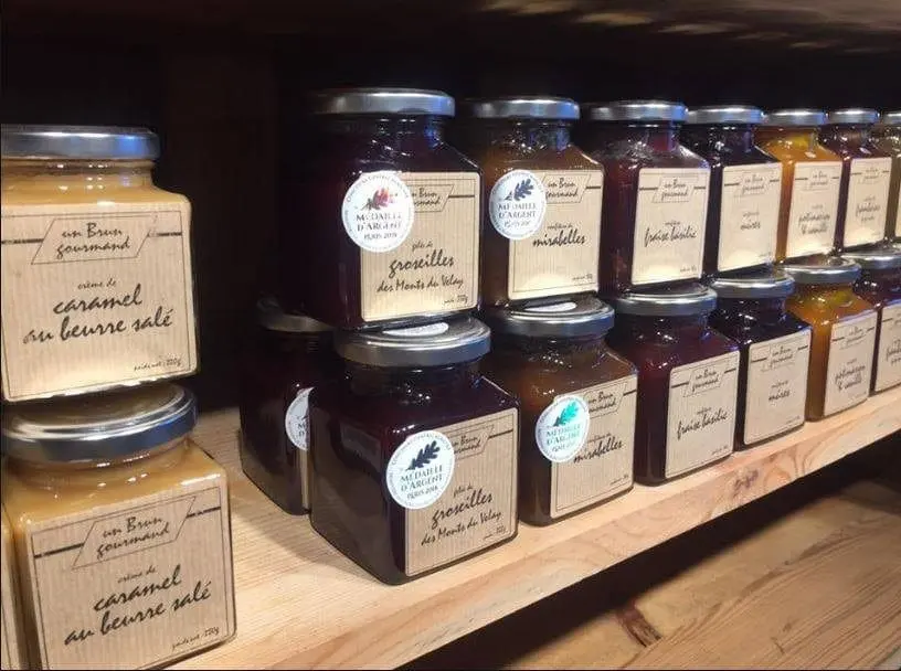 Un brun gourmand les confitures