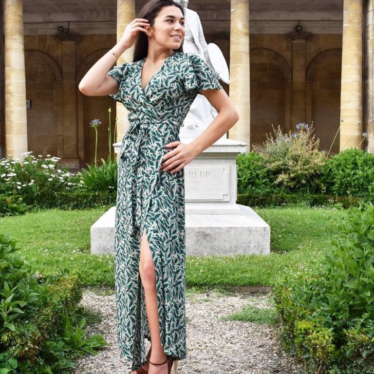 Aatise robe feuilles