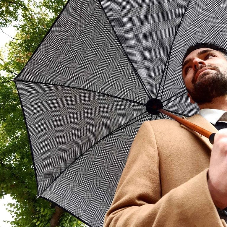 H2O Parapluies modele noir redim H2O Parapluie modèle noir