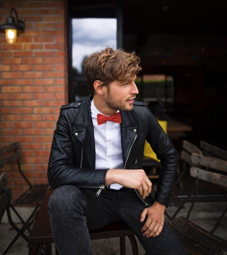 Le-coq-en-pap-noeud-veste-cuir