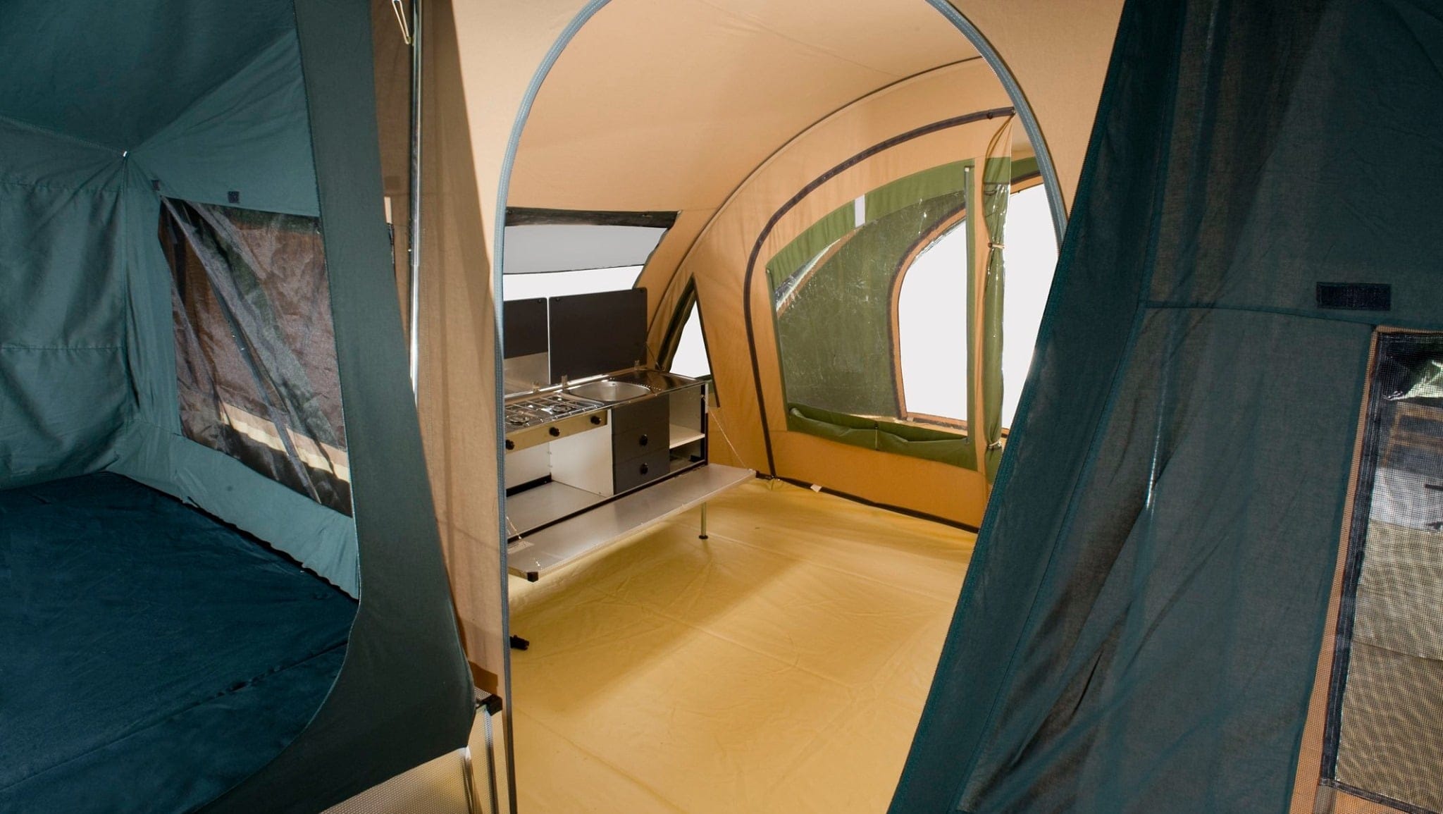 Cabanon-vue-intérieur