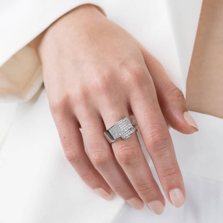 bague pavée Nesslana