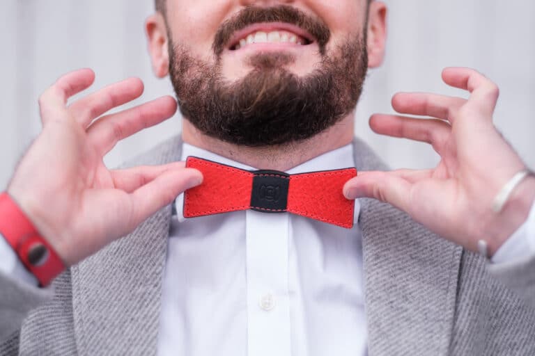 Nodies noeud pap cuir rouge Le noeud pap en cuir Nodies