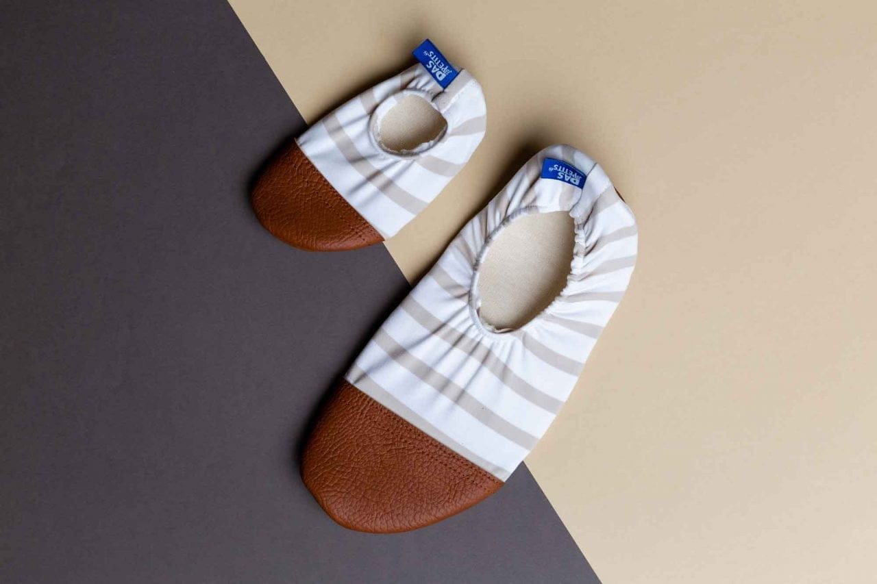 Les chaussons anti-dérapants pour petits et grands Les Pas Petits