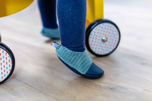 Les chaussons ultra-souples et antidérapants pour faciliter l'apprentissage de la marche