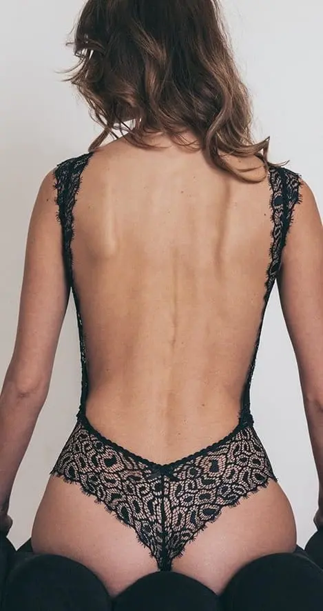 Le body de dos Jeanne Young