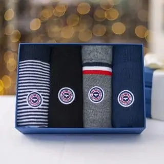 Le-slip-francais-les-lucas-quatro-chaussettes