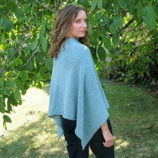 Sweet-alpaga-poncho-bleu