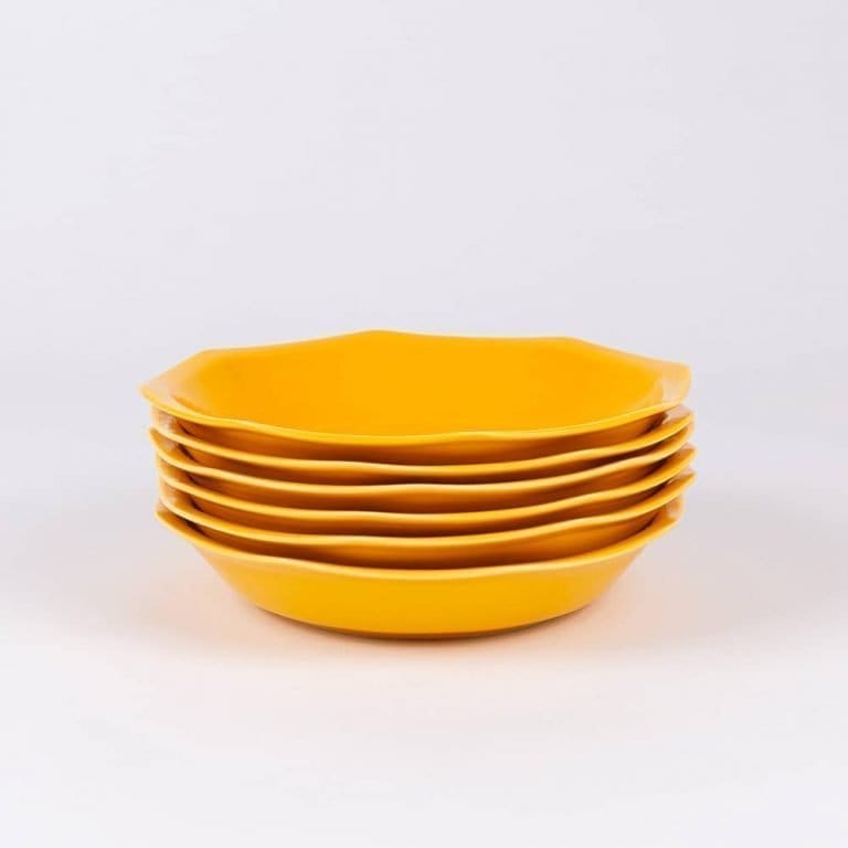 La vaisselle en céramique couleur orange de la marque OGRE La Fabrique