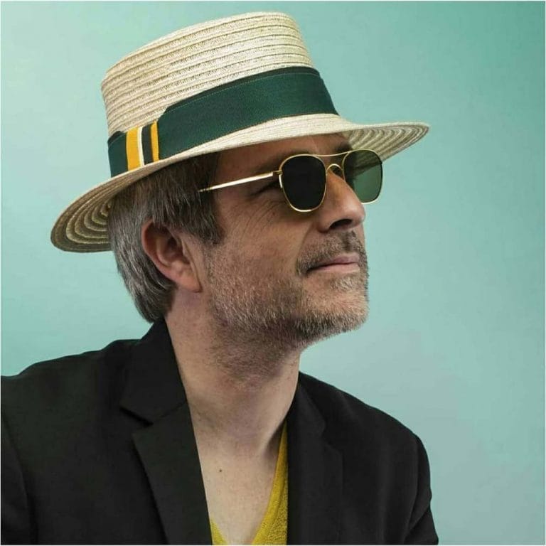 Le chapeau de paille avec ruban de la chapellerie Studio Grimel