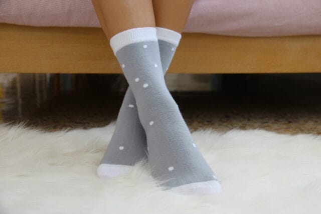 JULES & JENN - Chaussettes femme à pois coton gris & blanc