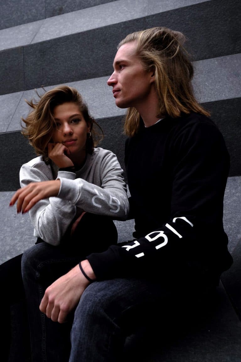 Le sweat unisexe LIBR
