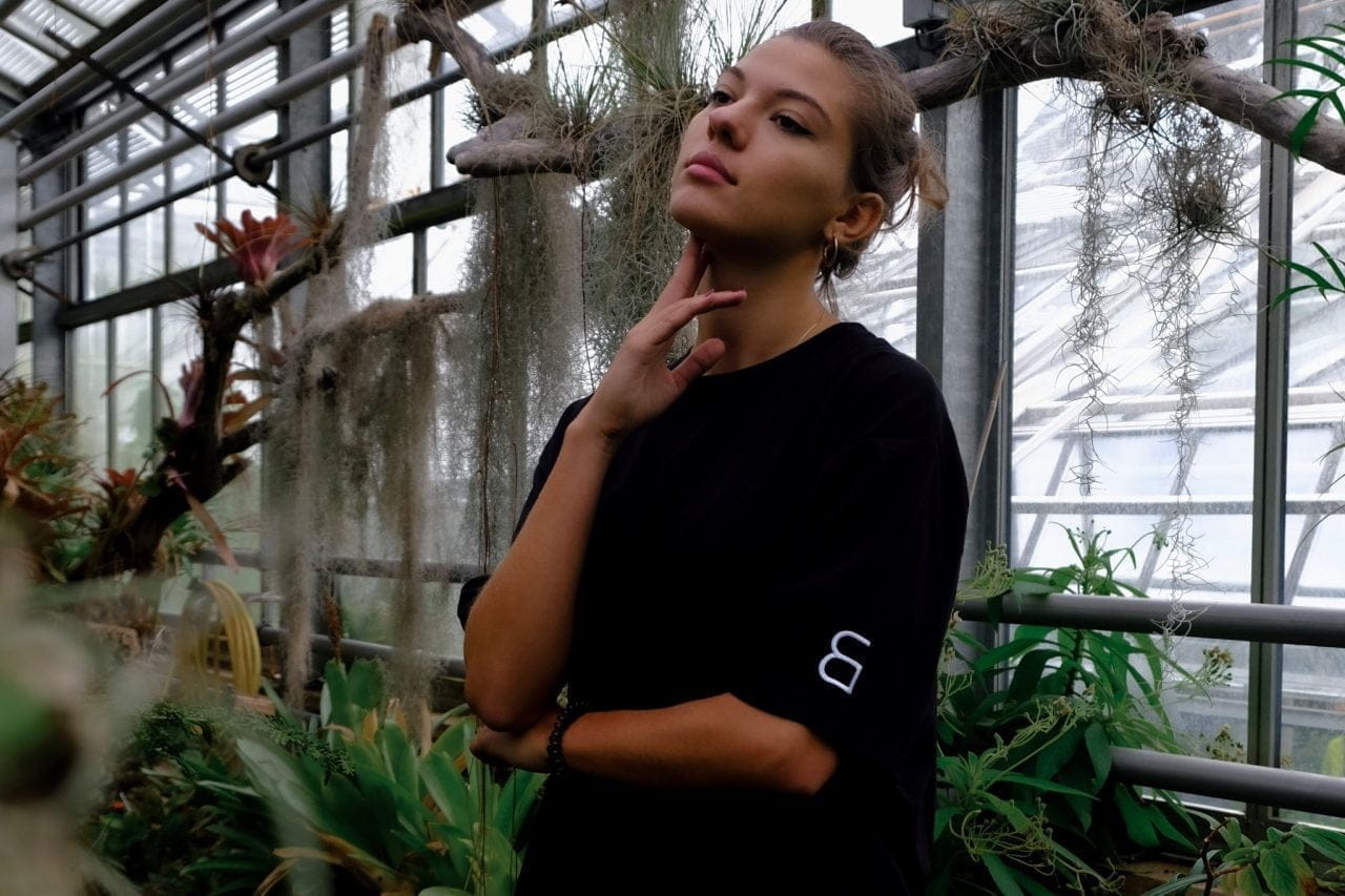 Le t-shirt noir LIBR