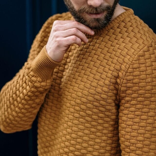 Le pull damier moutarde Montlimart