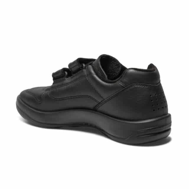 Les baskets en cuir TBS