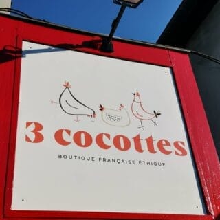 Boutique 3 Cocottes Pont-l'Evêque - Logo vitrine