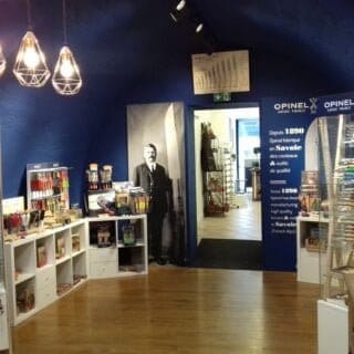 Boutique Le Comptoir Français - Stand Opinel