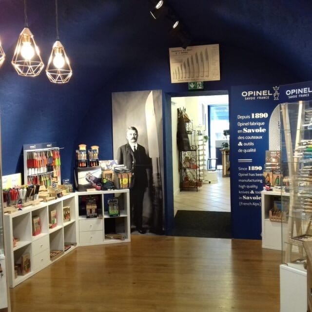 Boutique Le Comptoir Français - Stand Opinel