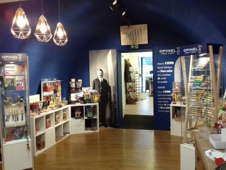 Boutique Le Comptoir Français - Stand Opinel