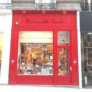 Boutique Mademoiselle France - Vitrine