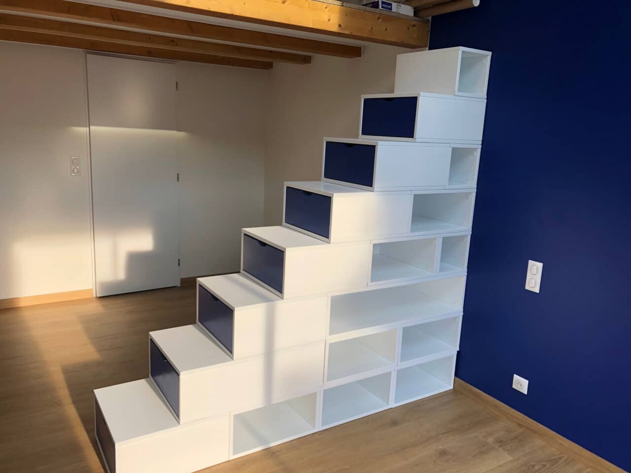 ABC Meubles cubes escalier