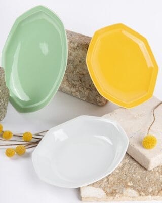 Vaisselle en céramique et porcelaine