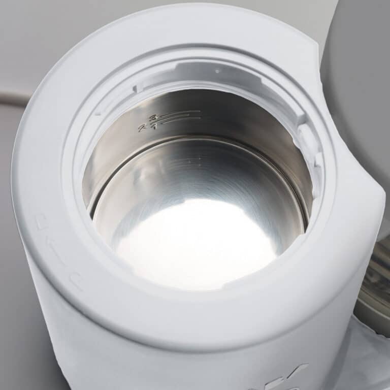 Intérieur du robot cuiseur Babycook Béaba