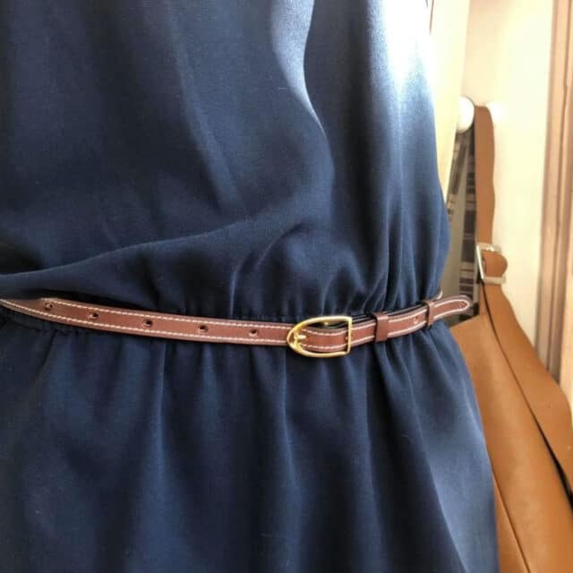 ceinture fine Le cuir est dans le pré