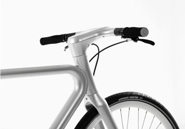 Angell smart bike silver