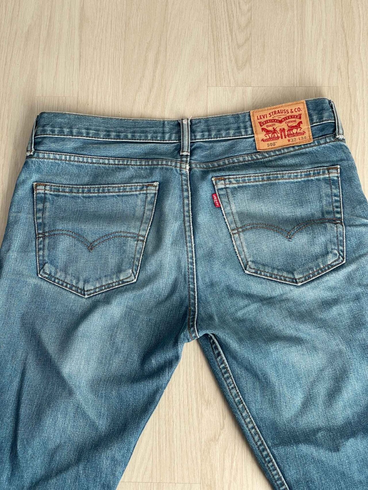 les poches arrière jeans