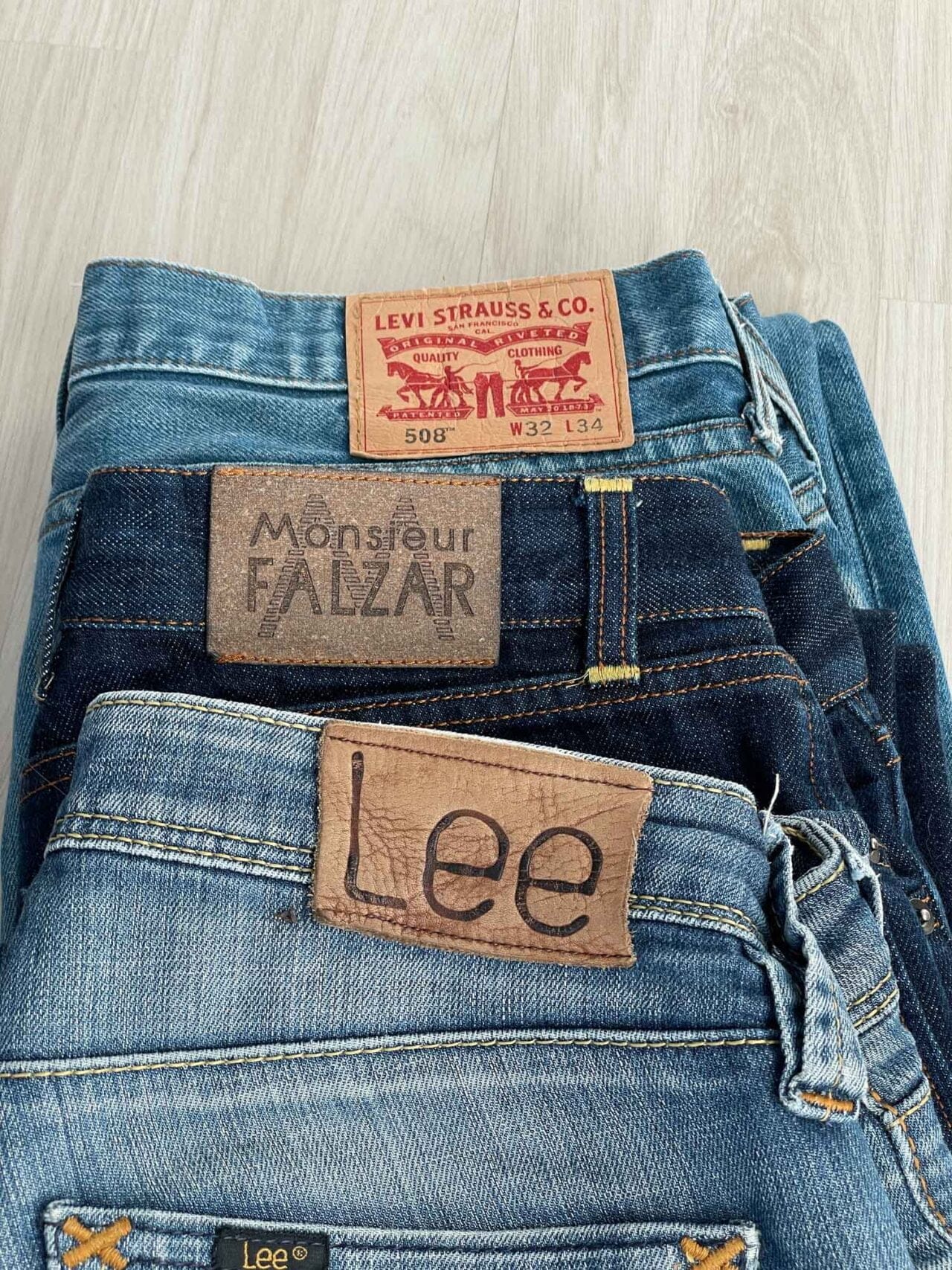 Empiècement cuir - jacron -jeans