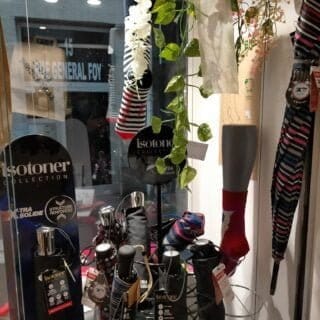Boutique La Cocarde Saint-Étienne - Vitrine intérieure