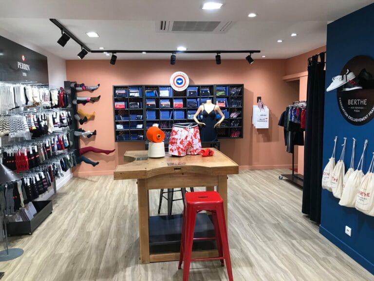 Boutique La Manufacture Perrin Autun - Intérieur