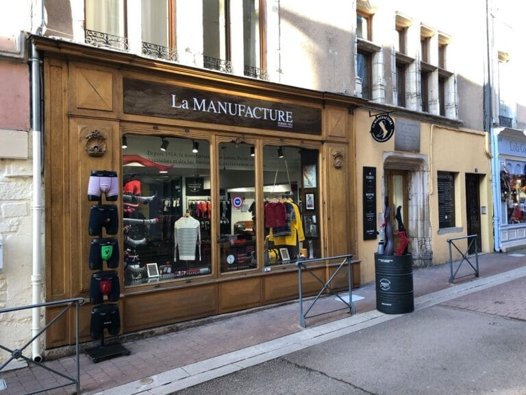 Boutique La Manufacture Perrin Cluny - Vitrine