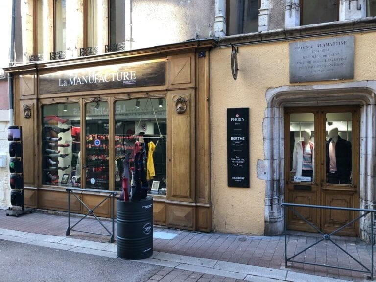Boutique La Manufacture Perrin Cluny - Vitrine