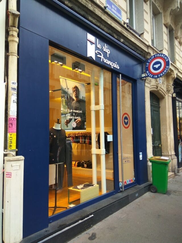 boutique le slip francais paris abbesses vitrine Boutique Le Slip Français Paris Abbesses - Vitrine