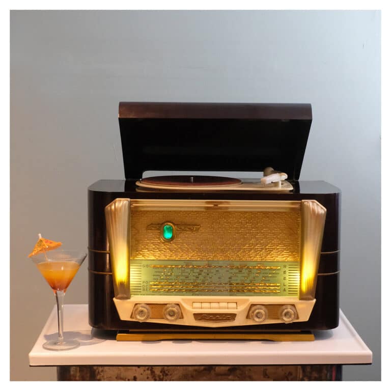 TSF Vintage Radios - tourne-disque restauré Wifi et Bluetooth