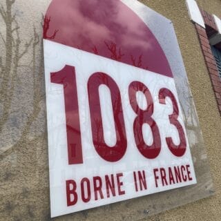 Logo 1083