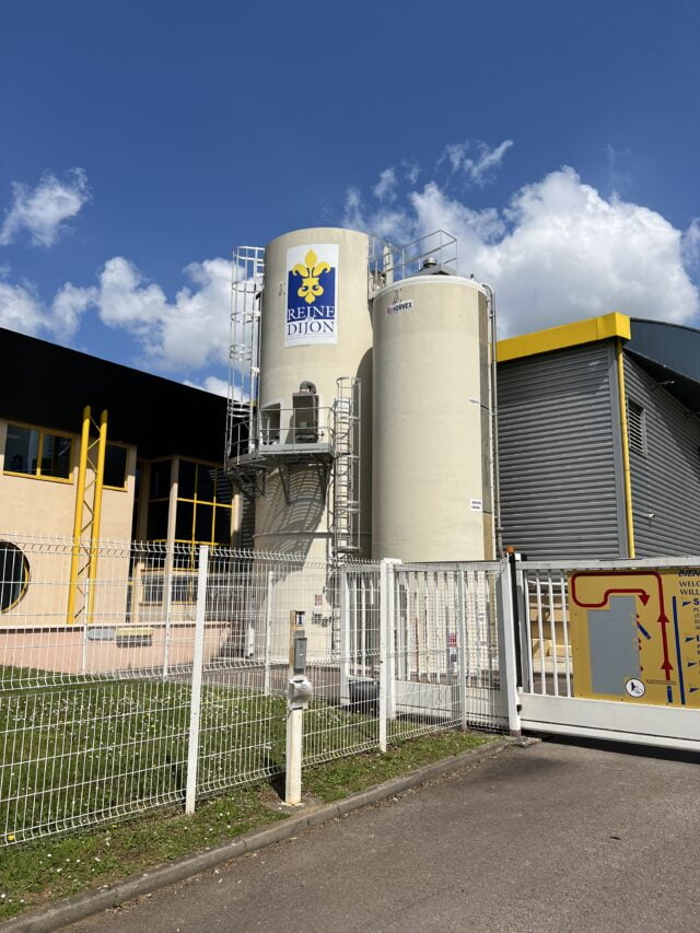 reine de dijon marques de france usine exterieur 1 Reine de Dijon - Usine