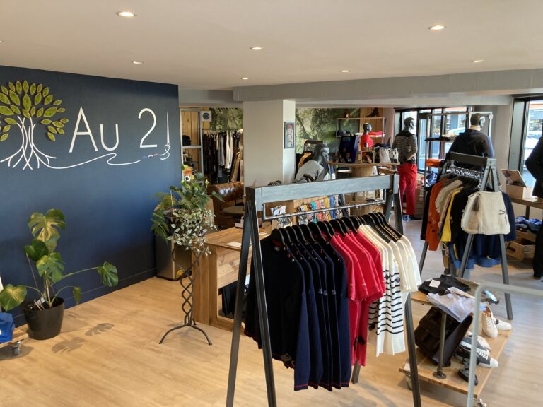 Visuel depuis l'entrée de la boutique