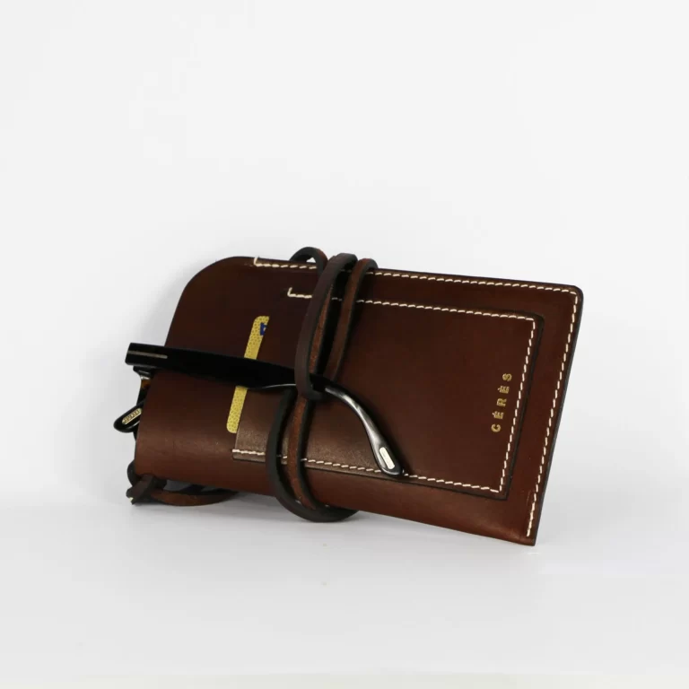 Étui à lunettes et porte-téléphone en cuir Nissim - Chocolat