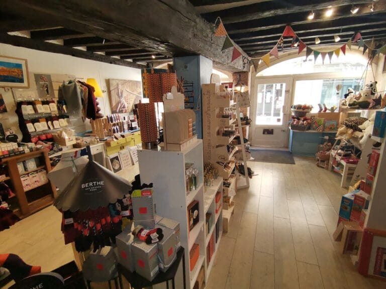 Boutique Entre Madeleine et Philibert Tournus - Intérieur