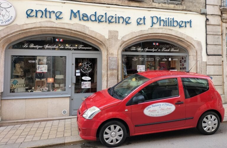 Boutique Entre Madeleine et Philibert Tournus - Vitrine