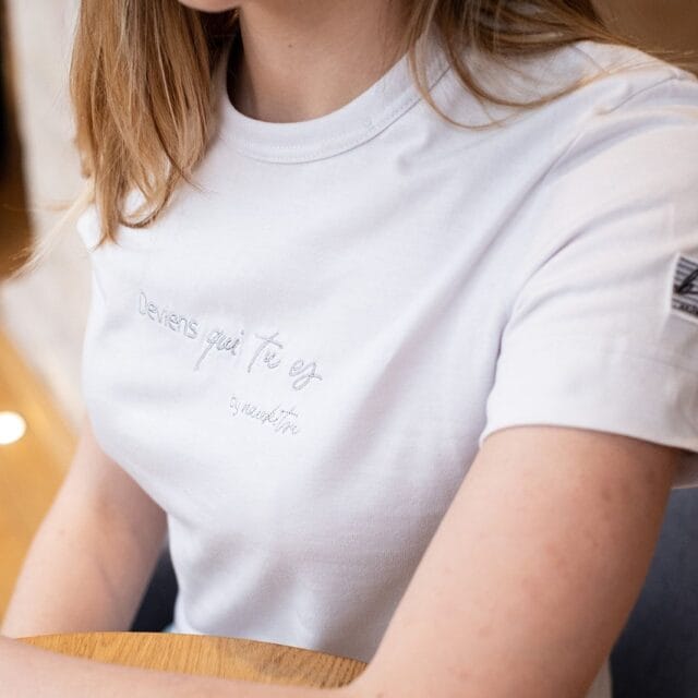 Naiakitsu - T-shirts deviens qui tu es