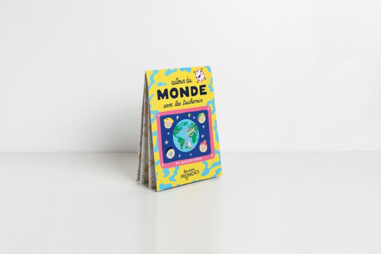 Les mini mondes - La carte du monde pliable