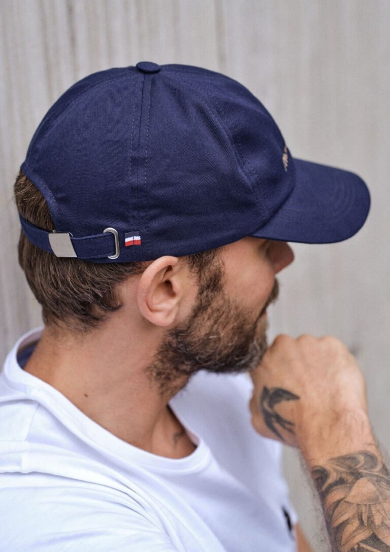 Montlimart - Casquette bleu marine brodée Vitamine