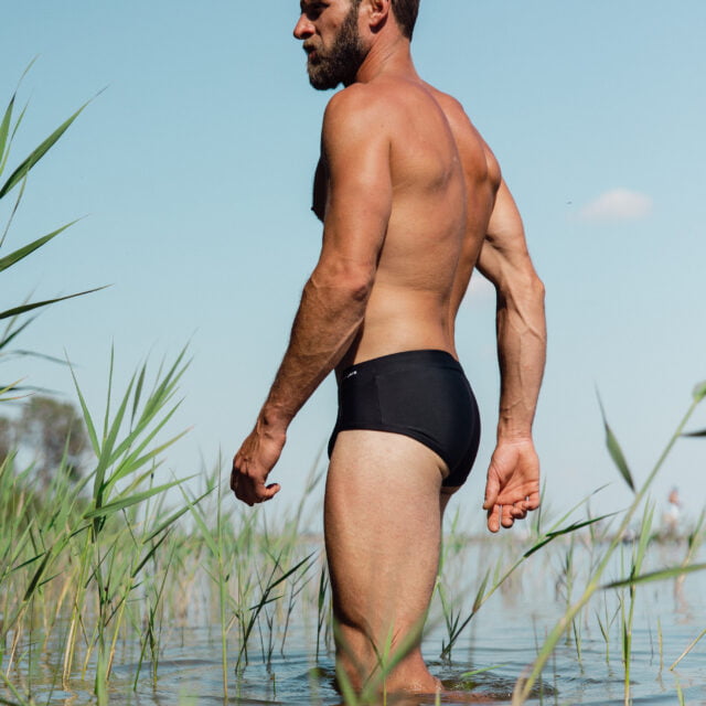 slip de bain noir broderie Garçon Français