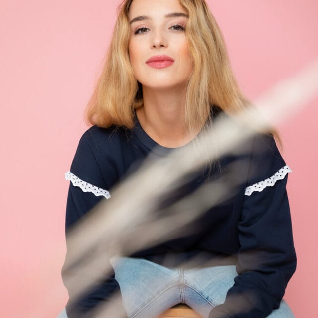 April & C - Sweat Camélia marine